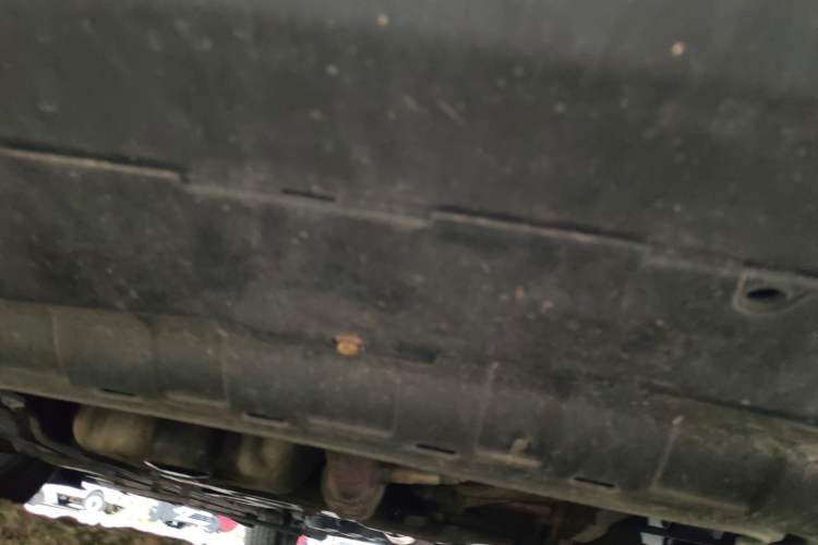 Used Dongfeng Fengon 580 2016 1.5T Manual Luxury Edition Chassis Front