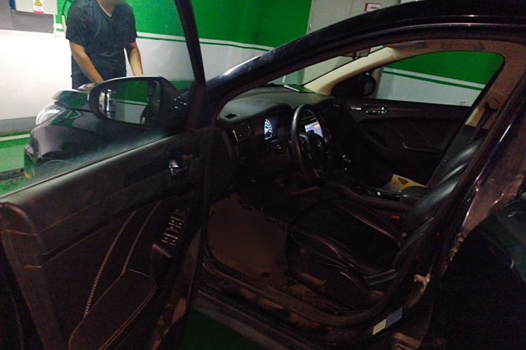 Used Dongfeng Fengon 580 2016 1.5T Manual Luxury Edition Driver Seat