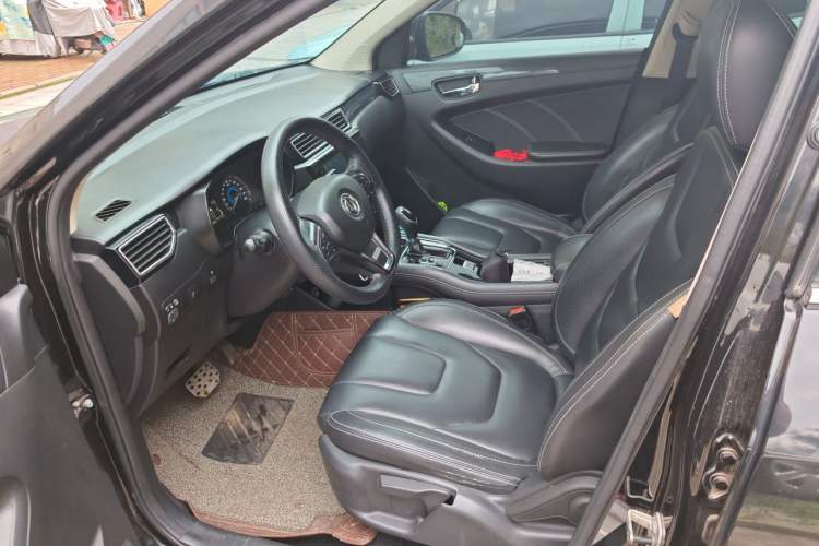 Used Dongfeng Fengon 580 2016 1.5T CVT Luxury Model Driver Seat