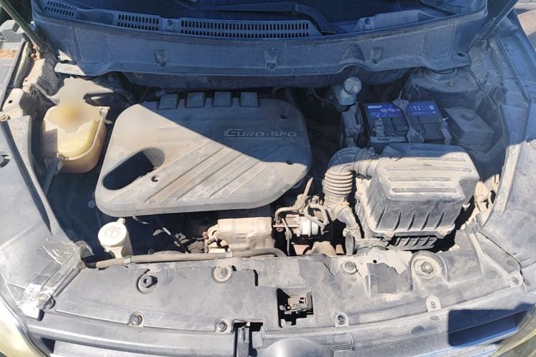 Used Dongfeng Fengon 580 2016 Revised Version 1.5T CVT Luxury Edition Engine Bay