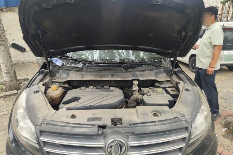 Used Dongfeng Fengon 580 2016 1.5T Manual Luxury Edition Engine Bay