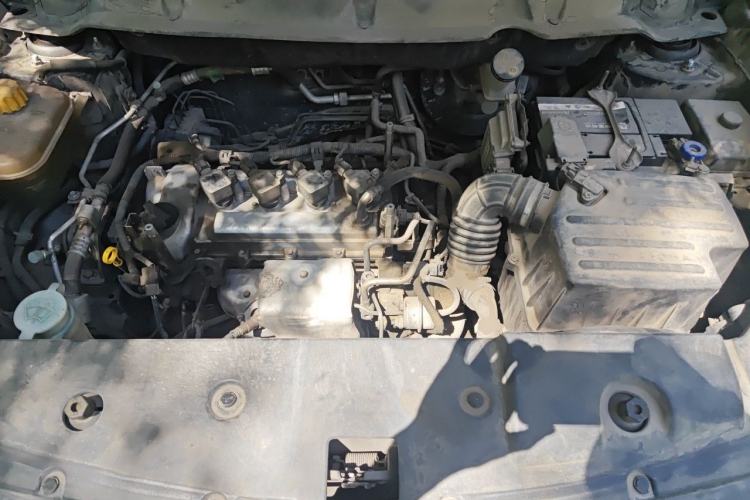 Used Dongfeng Fengon 580 2016 1.5T Manual Luxury Edition Engine Bay