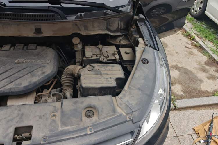 Used Dongfeng Fengon 580 2016 1.5T CVT Luxury Model Engine Bay Left