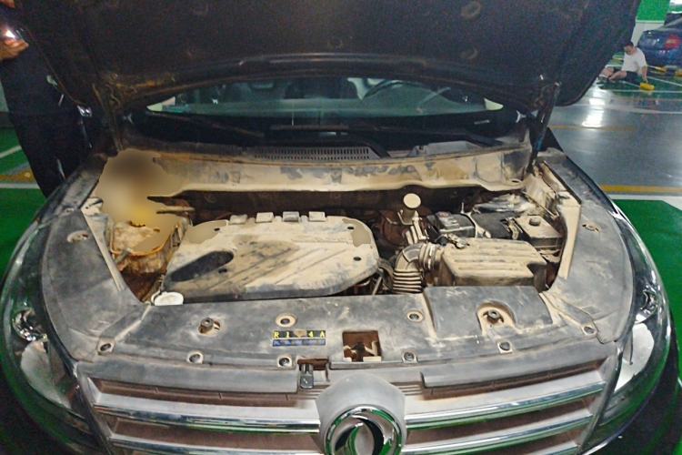 Used Dongfeng Fengon 580 2016 1.5T Manual Luxury Edition Engine Bay