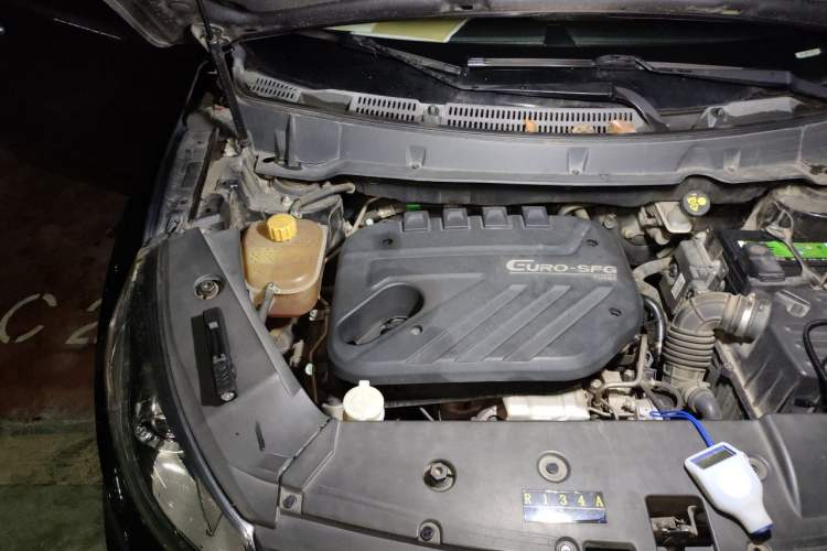 Used Dongfeng Fengon 580 2016 1.5T CVT Luxury Model Engine Bay Right