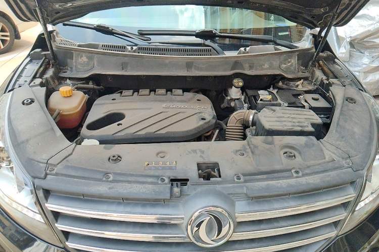 Used Dongfeng Fengon 580 2016 Revised Version 1.5T CVT Luxury Edition Engine Bay