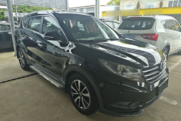 Used Dongfeng Fengon 580 2016 Revised Version 1.5T CVT Luxury Edition Front Right 45 Deg