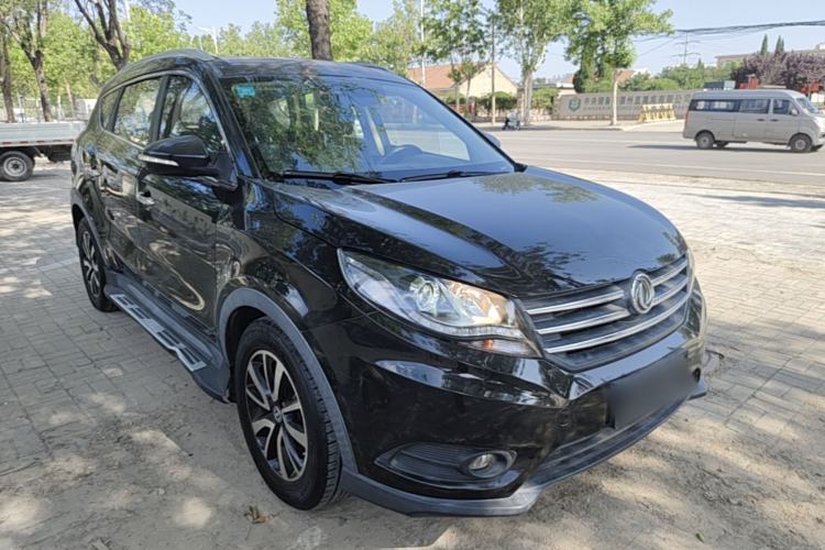 Used Dongfeng Fengon 580 2016 1.5T Manual Luxury Edition Front Right 45 Deg