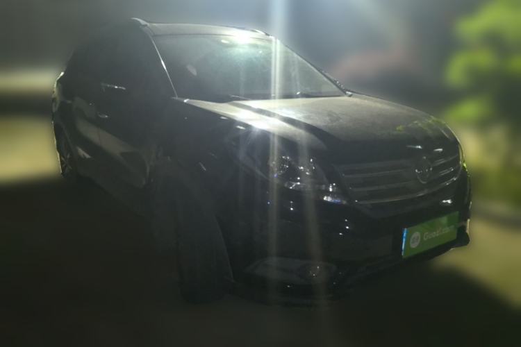 Used Dongfeng Fengon 580 2016 Revised Version 1.5T CVT Luxury Edition Front Right 45 Deg