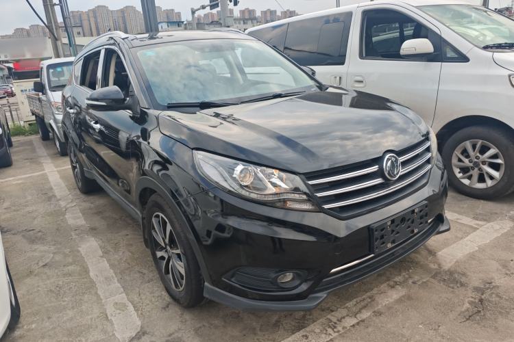Used Dongfeng Fengon 580 2016 1.5T Manual Luxury Edition Front Right 45 Deg