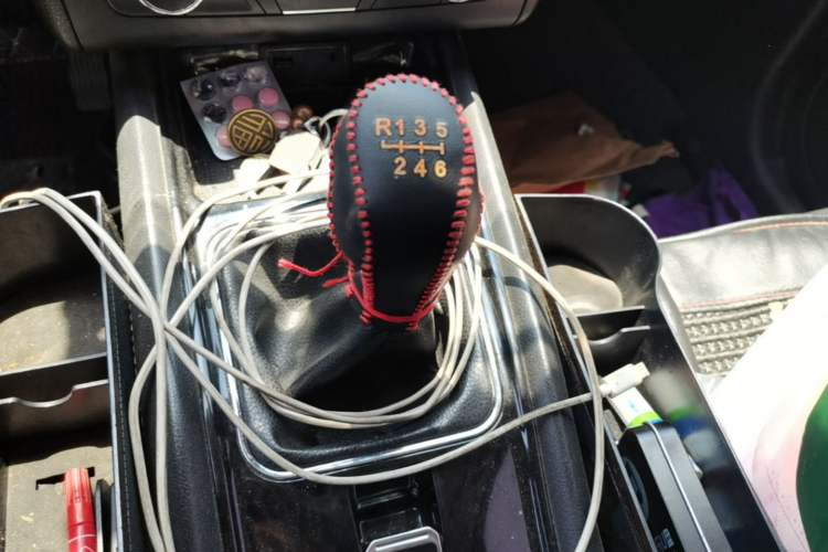 Used Dongfeng Fengon 580 2016 1.5T Manual Luxury Edition Gear Lever