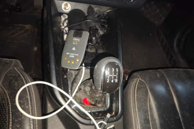 Used Dongfeng Fengon 580 2016 1.8L Manual Comfort Model Gear Lever