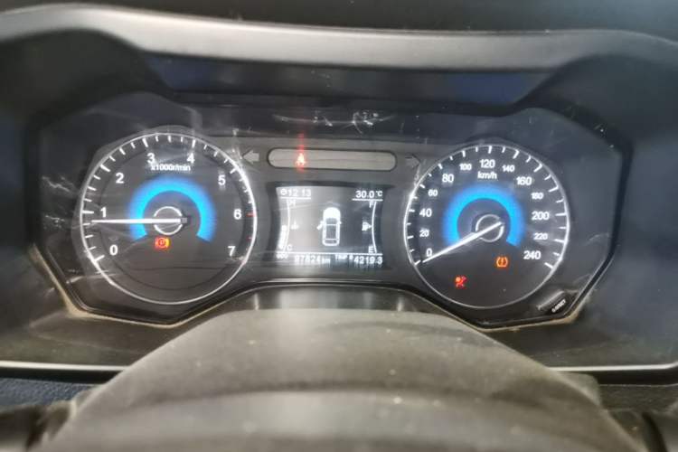 Used Dongfeng Fengon 580 2016 1.5T Manual Luxury Edition Instrument Cluster