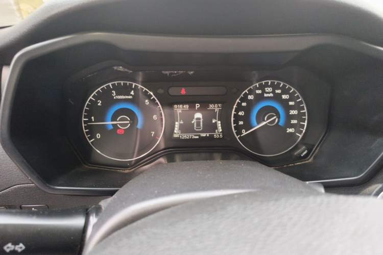 Used Dongfeng Fengon 580 2016 Revised Version 1.5T CVT Luxury Edition Instrument Cluster