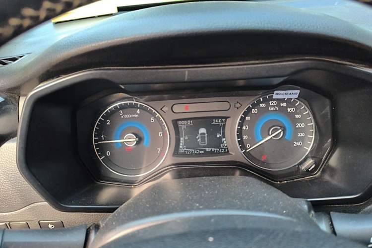 Used Dongfeng Fengon 580 2016 1.5T Manual Luxury Edition Instrument Cluster