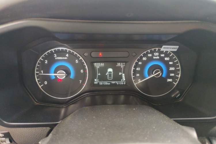 Used Dongfeng Fengon 580 2016 1.5T Manual Luxury Edition Instrument Cluster