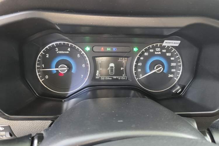 Used Dongfeng Fengon 580 2016 1.5T Manual Luxury Edition Instrument Cluster