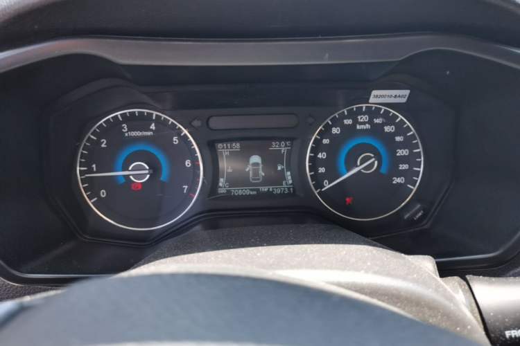 Used Dongfeng Fengon 580 2016 1.5T Manual Luxury Edition Instrument Cluster