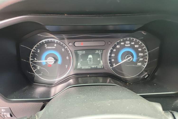 Used Dongfeng Fengon 580 2016 1.8L Manual Comfort Model Instrument Cluster