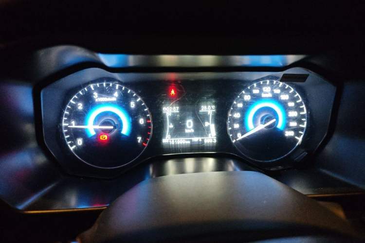 Used Dongfeng Fengon 580 2016 1.8L Manual Comfort Model Instrument Cluster