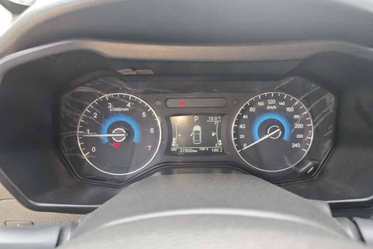 Used Dongfeng Fengon 580 2016 Revised Version 1.5T CVT Luxury Edition Instrument Cluster