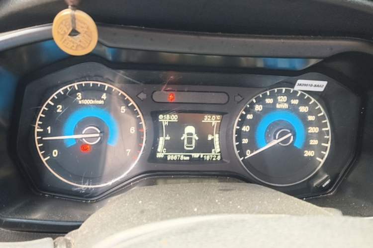 Used Dongfeng Fengon 580 2016 1.5T Manual Luxury Edition Instrument Cluster