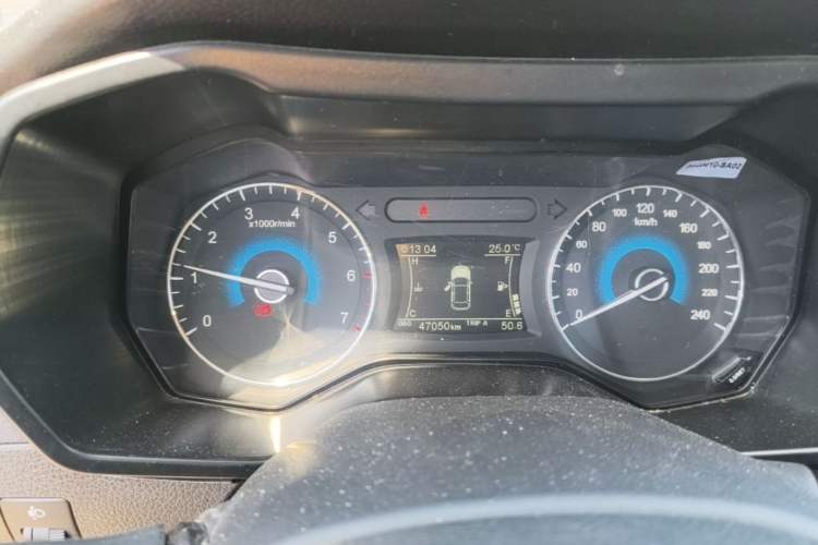 Used Dongfeng Fengon 580 2016 1.5T Manual Luxury Edition Instrument Cluster