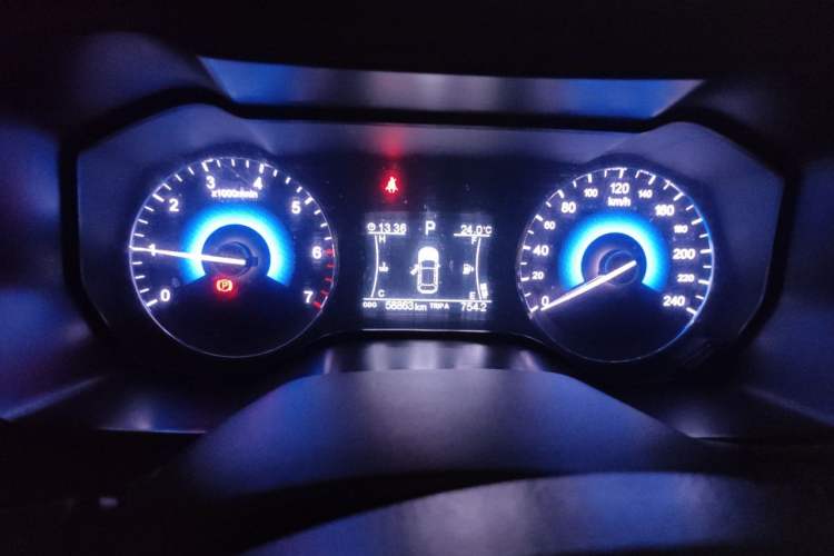 Used Dongfeng Fengon 580 2016 1.5T CVT Luxury Model Instrument Cluster