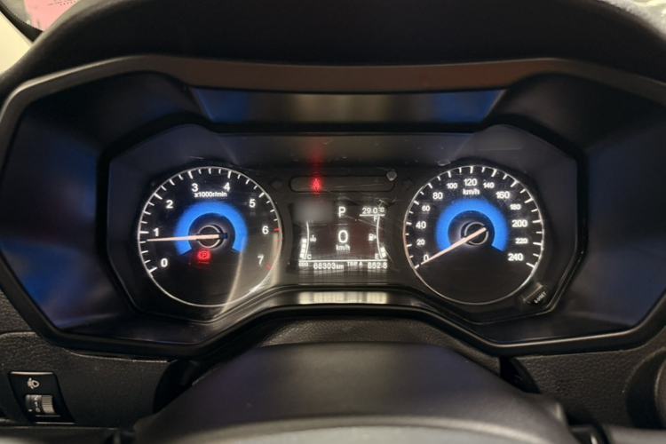 Used Dongfeng Fengon 580 2016 Revised Version 1.5T CVT Luxury Edition Instrument Cluster