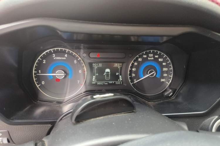 Used Dongfeng Fengon 580 2016 1.5T Manual Luxury Edition Instrument Cluster
