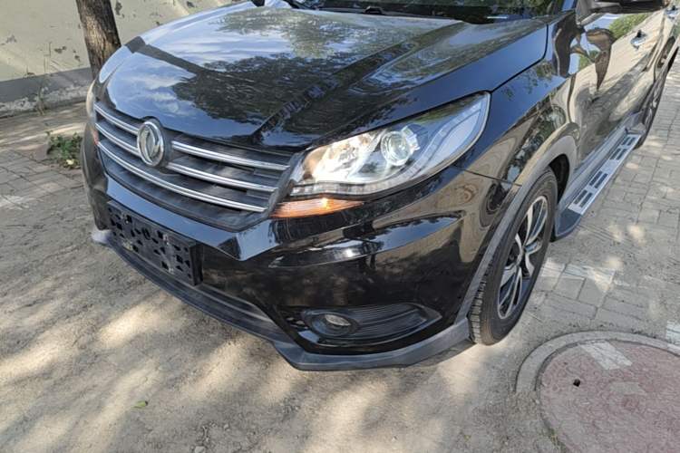 Used Dongfeng Fengon 580 2016 1.5T Manual Luxury Edition Left Front Headlight