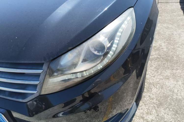 Used Dongfeng Fengon 580 2016 1.5T Manual Luxury Edition Left Front Headlight