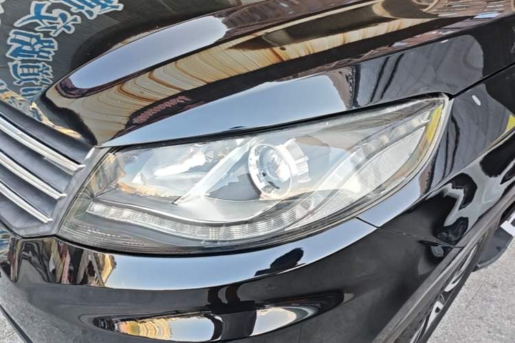 Used Dongfeng Fengon 580 2016 Revised Version 1.5T CVT Luxury Edition Left Front Headlight