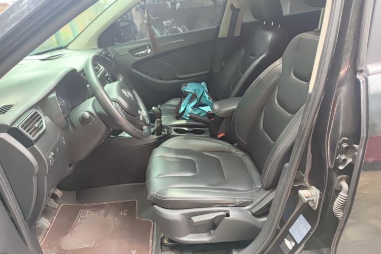 Used Dongfeng Fengon 580 2016 1.8L Manual Comfort Model Left Front Seat