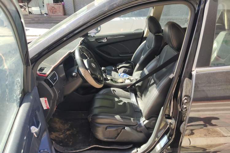 Used Dongfeng Fengon 580 2016 1.5T Manual Luxury Edition Left Front Seat