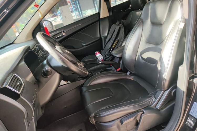 Used Dongfeng Fengon 580 2016 1.8L Manual Comfort Model Left Front Seat