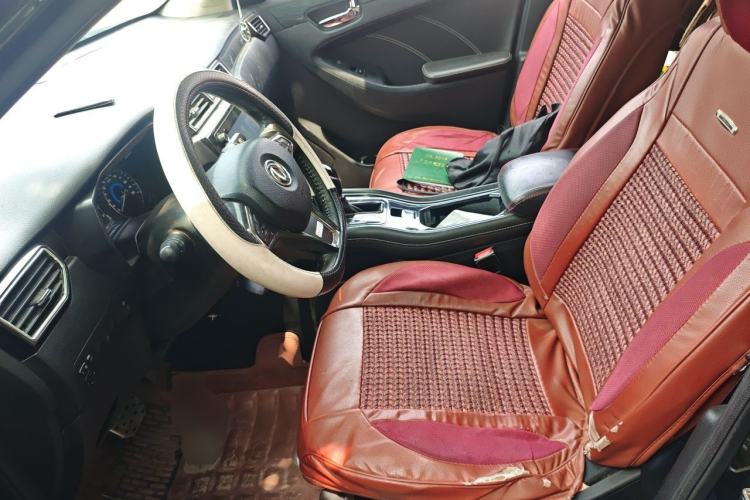 Used Dongfeng Fengon 580 2016 Revised Version 1.5T CVT Comfort Edition Left Front Seat