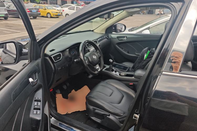 Used Dongfeng Fengon 580 2016 1.5T Manual Luxury Edition Left Front Seat