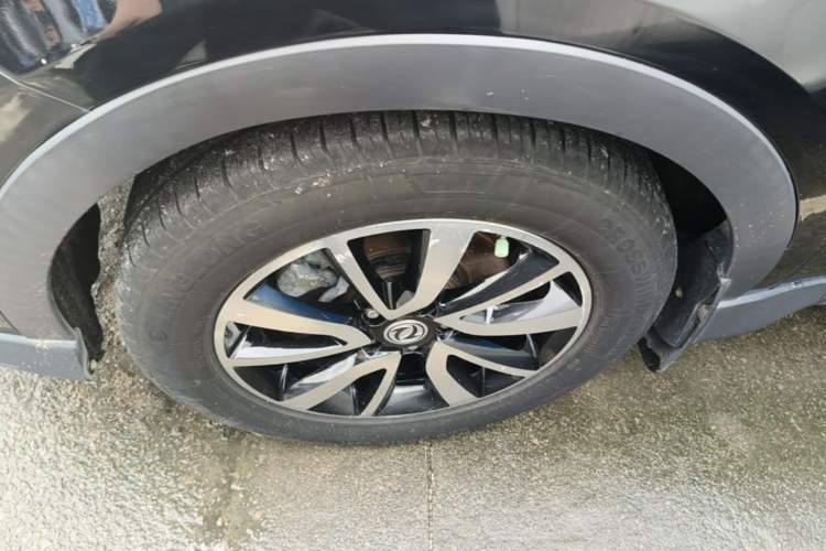 Used Dongfeng Fengon 580 2016 Revised Version 1.5T CVT Luxury Edition Left Front Wheel Hub