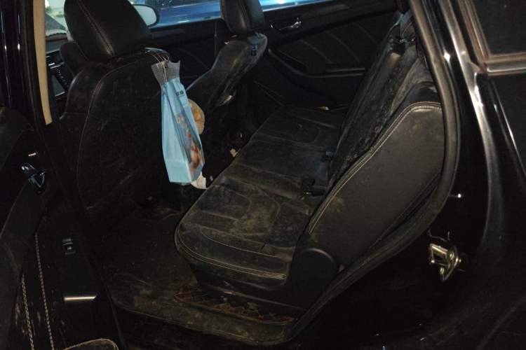 Used Dongfeng Fengon 580 2016 1.8L Manual Comfort Model Left Rear Seat