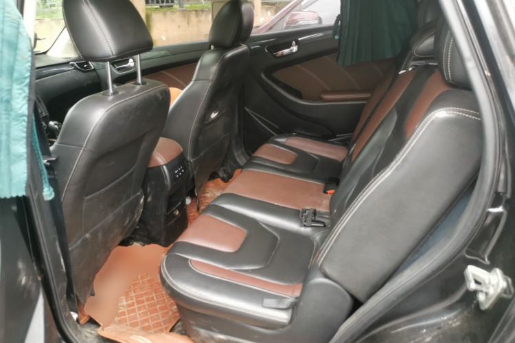 Used Dongfeng Fengon 580 2016 1.5T Manual Luxury Edition Left Rear Seat