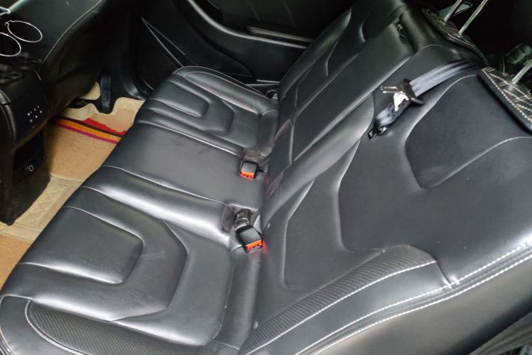 Used Dongfeng Fengon 580 2016 1.5T Manual Luxury Edition Left Rear Seat