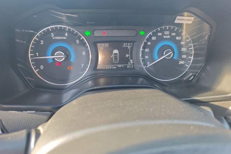 Used Dongfeng Fengon 580 2016 1.5T Manual Luxury Edition Odometer Close Up