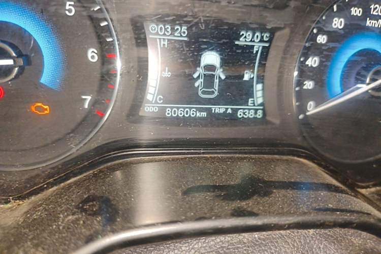 Used Dongfeng Fengon 580 2016 1.5T Manual Luxury Edition Odometer Close Up