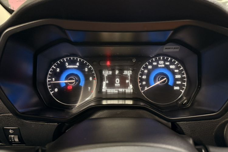 Used Dongfeng Fengon 580 2016 Revised Version 1.5T CVT Luxury Edition Odometer Close Up