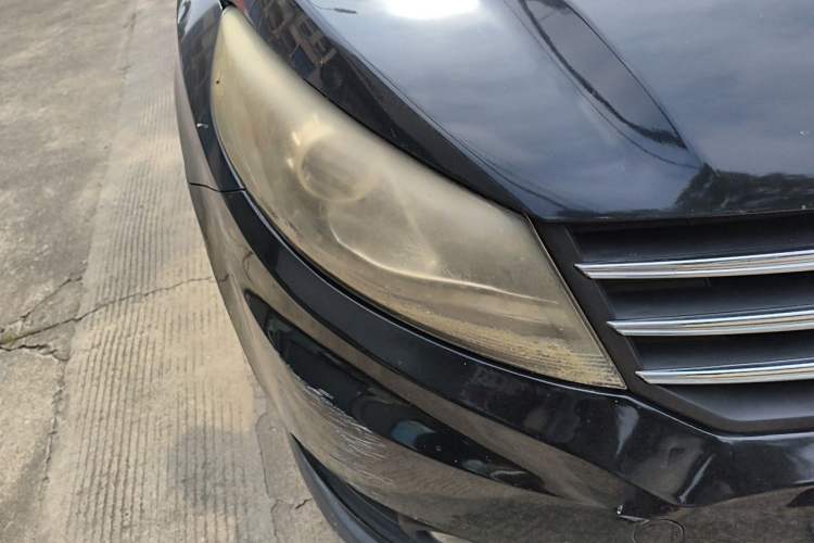 Used Dongfeng Fengon 580 2016 1.5T Manual Luxury Edition Right Front Headlight