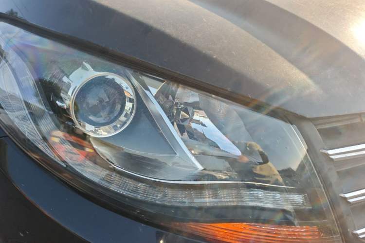 Used Dongfeng Fengon 580 2016 1.5T Manual Luxury Edition Right Front Headlight