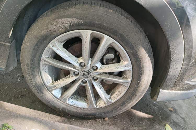 Used Dongfeng Fengon 580 2016 1.8L Manual Comfort Model Right Front Wheel Hub