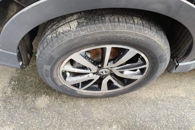 Used Dongfeng Fengon 580 2016 Revised Version 1.5T CVT Luxury Edition Right Rear Wheel Hub