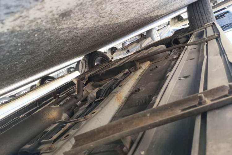 Used Dongfeng Fengon 580 2016 1.5T Manual Luxury Edition Right Side Sill